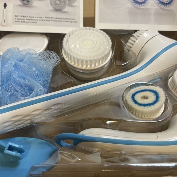 Idea Village SPIN SPA Spinning Spa Brush Pampering Cleanse Blue‎  NEW - Picture 5 of 12